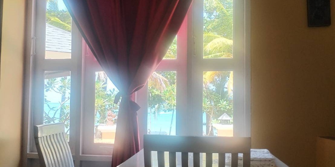 Basic Beach Front Family Room for 6 Persons