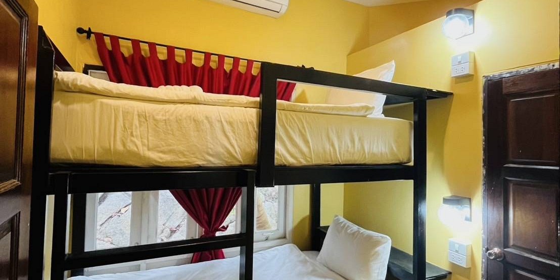 Basic Beach Front Family Room for 6 Persons